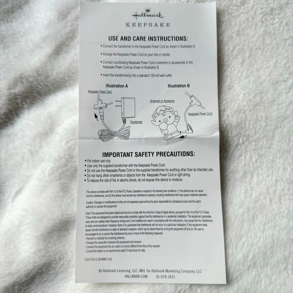 Hallmark Keepsake Christmas Star Wars: A New Hope Now Showing Ornament Light - Picture 10 of 11